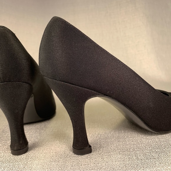 Stuart Weitzman black genuine silk kitten heels - Picture 9 of 10
